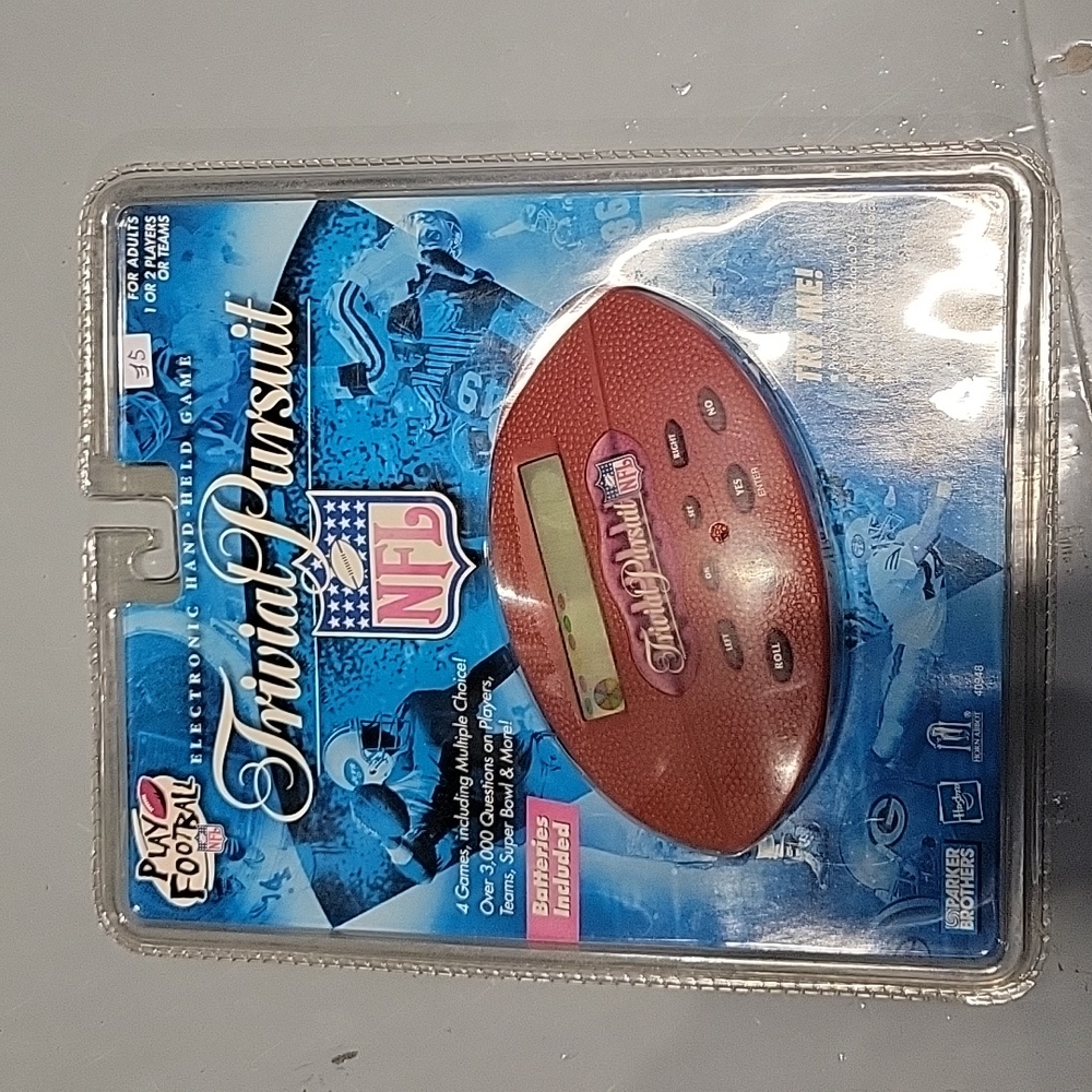Plat football electronic hand-Held game trivial pursuit NFL vidéo game console